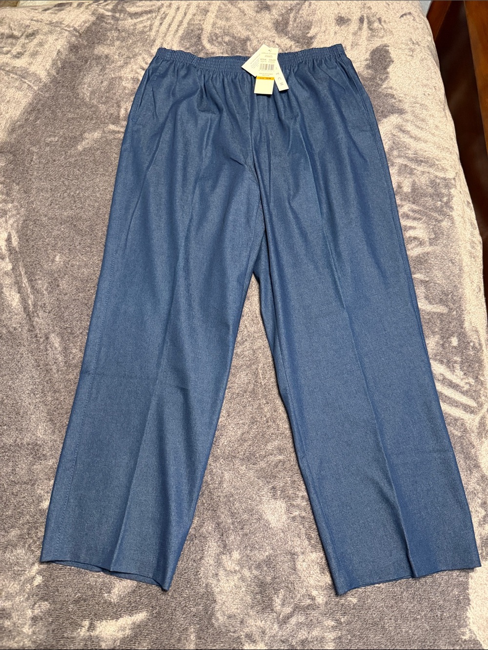 Women’s 16W NWT Alfred Dunner Straight-Leg Elastic Waist Pants
